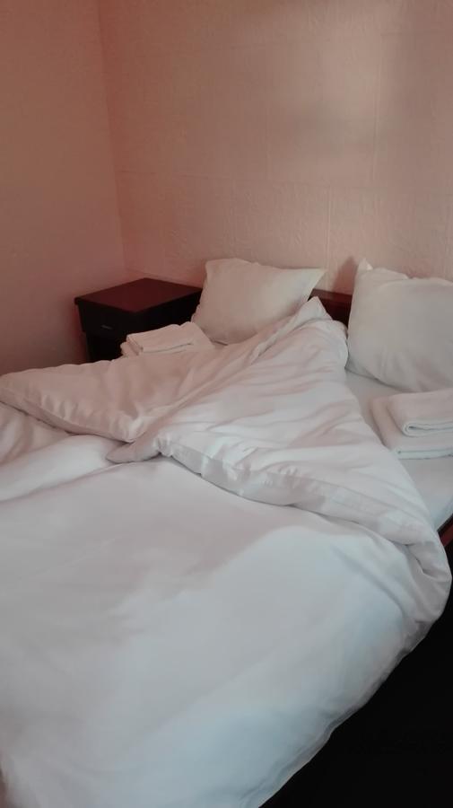 Hotel Stroitel Khisaria Eksteriør bilde